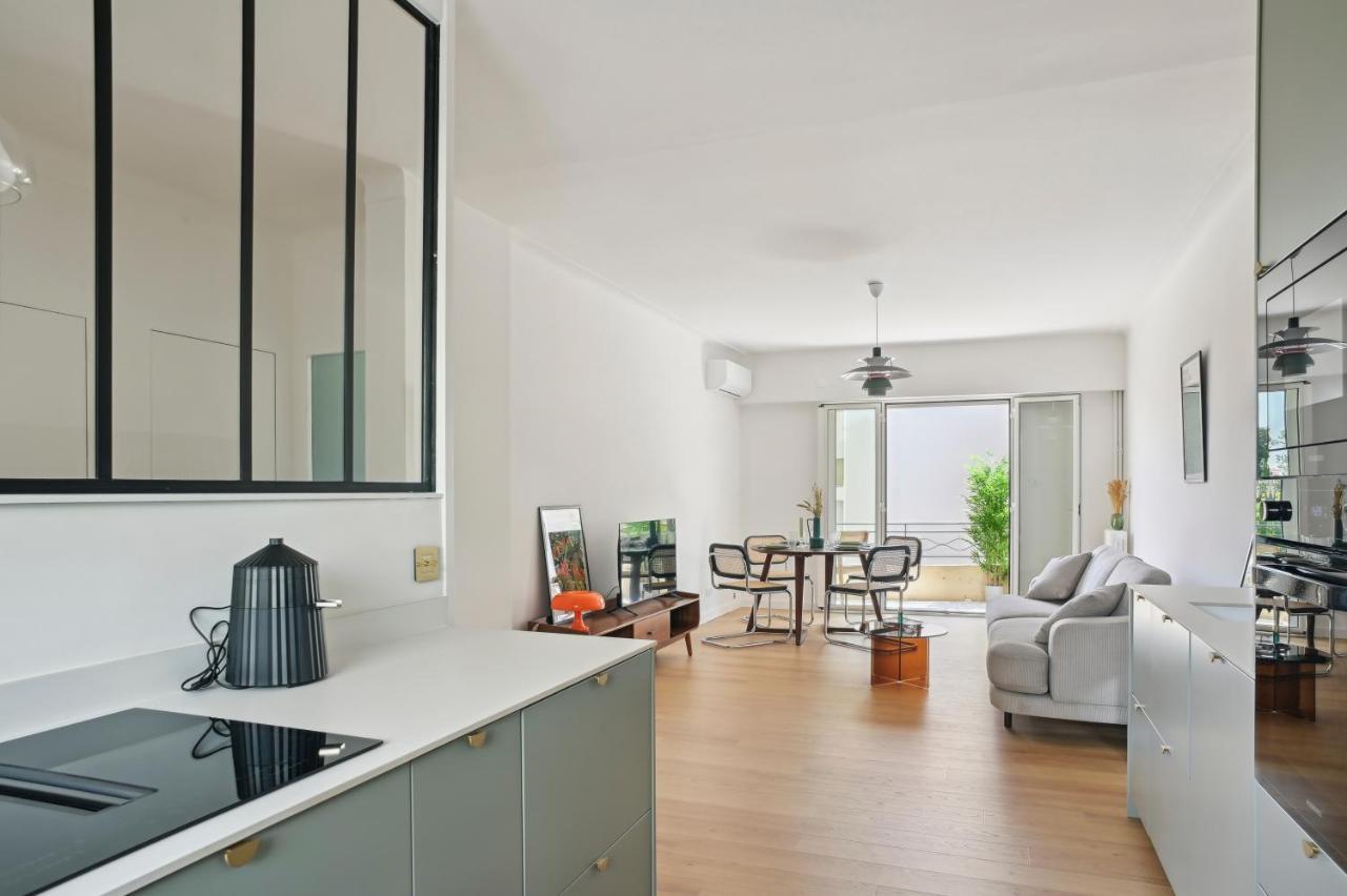 Apartment Designer Flat, Luxurious, Close From Palais, Terrasse, Private Garage, Air Conditoning