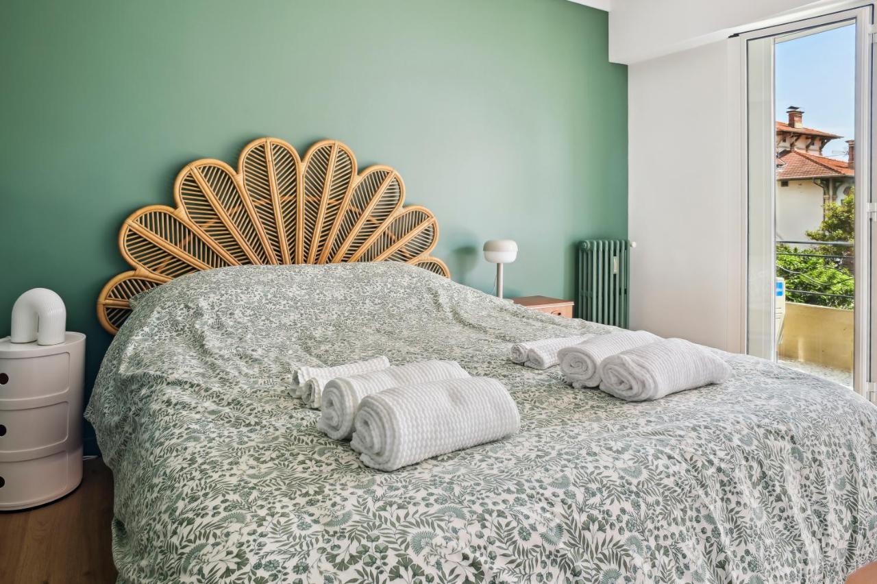 Designer Flat, Luxurious, Close From Palais, Terrasse, Private Garage, Air Conditoning Apartment