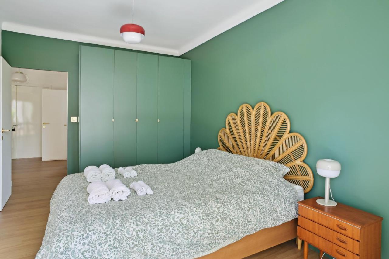 Designer Flat, Luxurious, Close From Palais, Terrasse, Private Garage, Air Conditoning Apartment